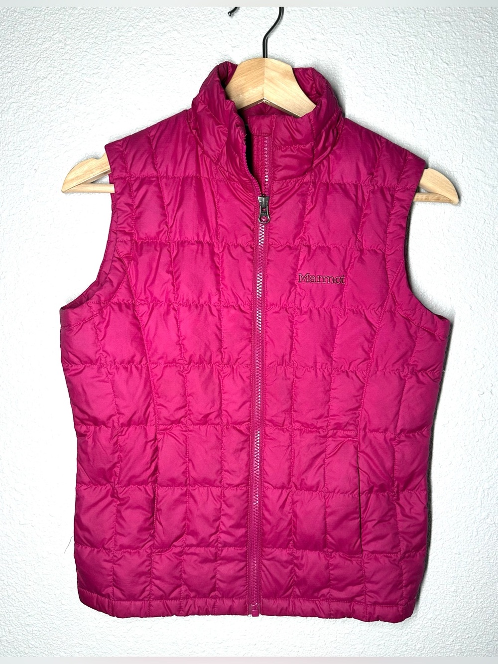 Marmot Pink Down Puffer Vest Lightweight Outdoor Casual Youth Medium